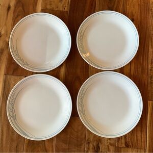 Corelle Blue Lily Dinner Plares Set of 4 Corning Ware